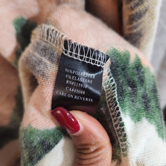 LOVELYGIRL Boho Chevron Print Waterfall Cardigan Size Small - Picture 11 of 11